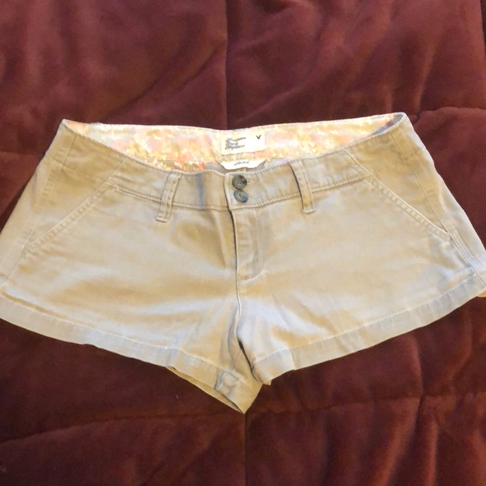 Gray American Eagle shorts size 4